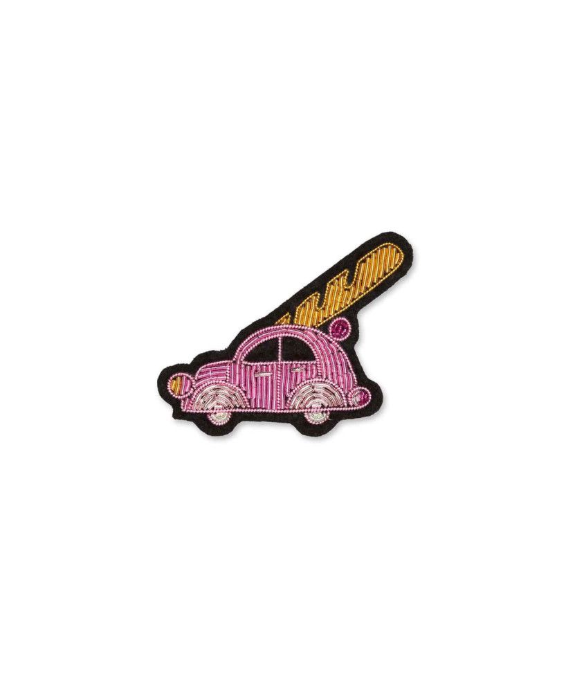 Broche brodée Voiture pain Macon et Lesquoy