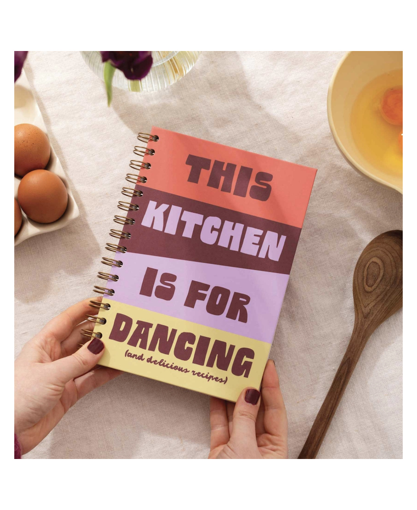 Carnet This kitchen is for dancing