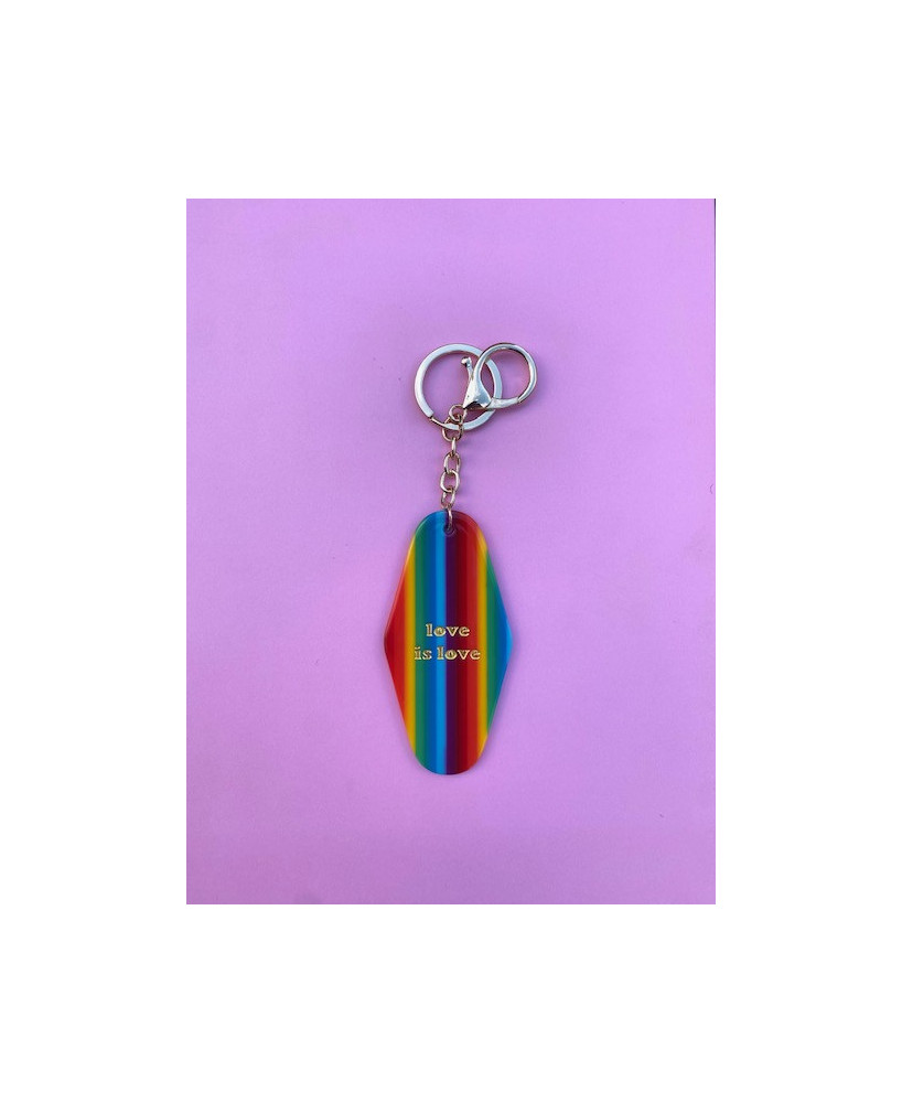 Porte-clés love is love