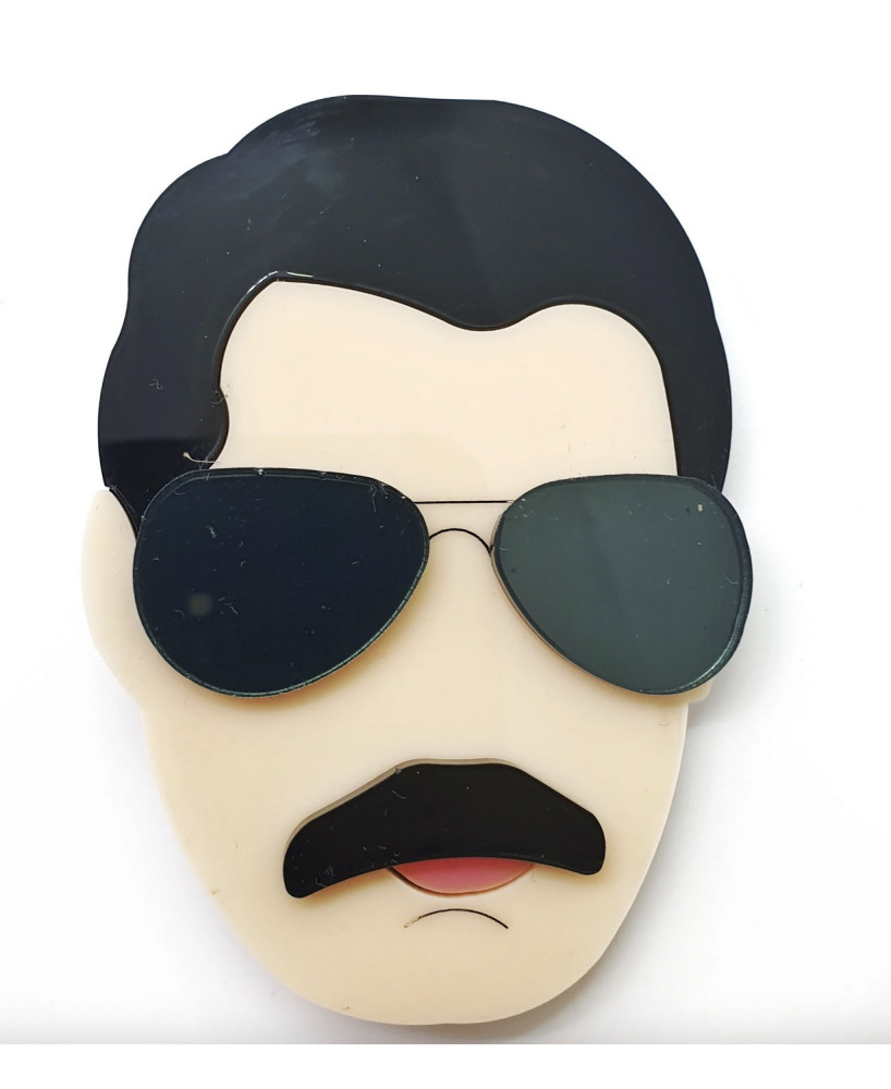 Broche Freddie