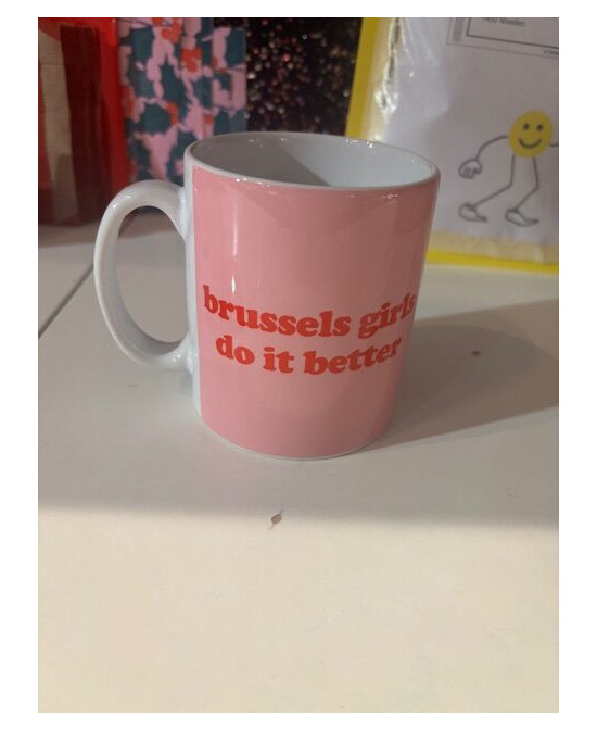 Mug rose brussels girls do it better