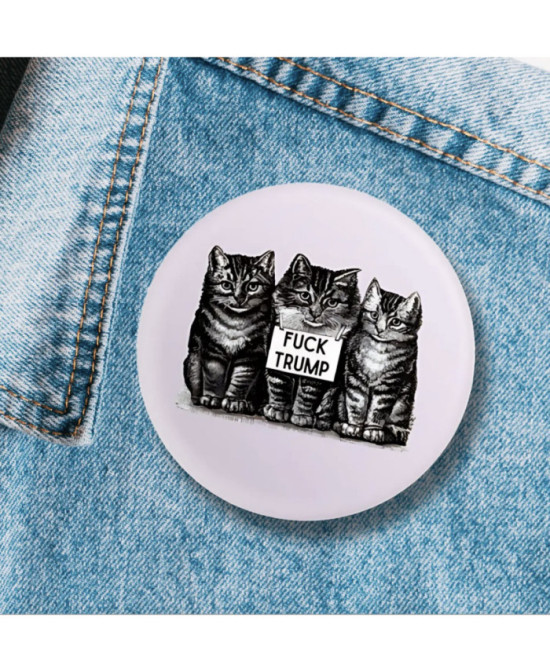 Badge Fuck Trump Chatons